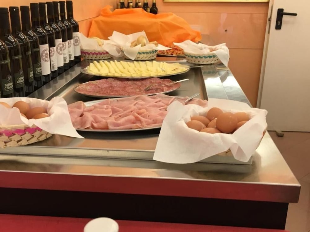 

Milano - Riviera Romagnola, Mare Italia - Hotel Manola