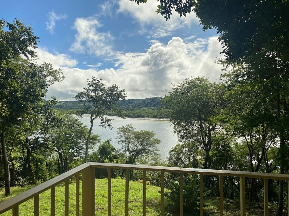 

Milano - Playa Hermosa - Vista Bahia Vacation Rental