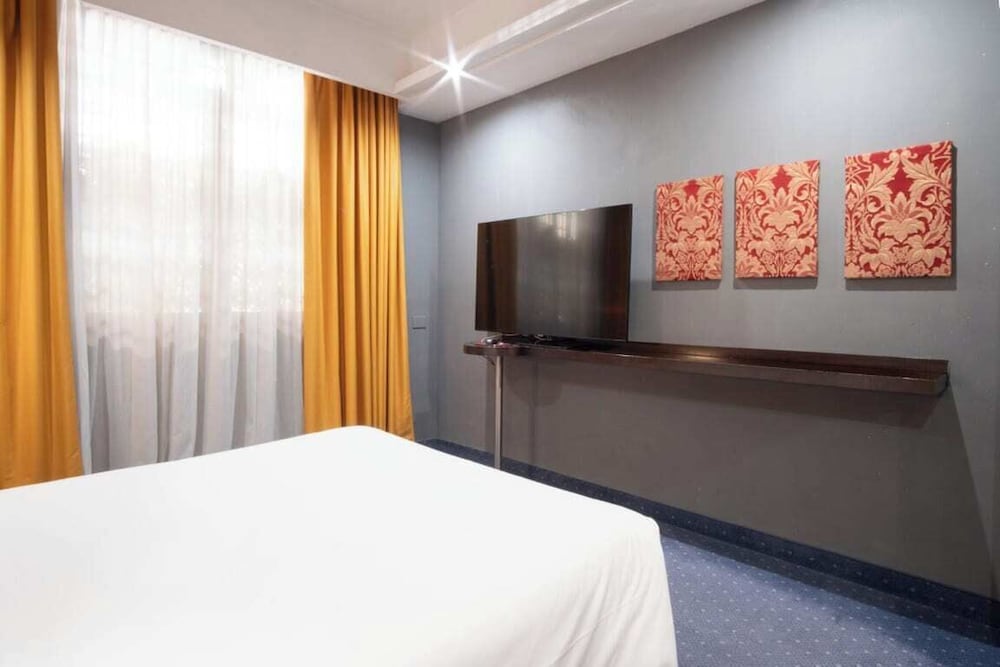 

Olbia - Roma - Hotel IMPERATORI