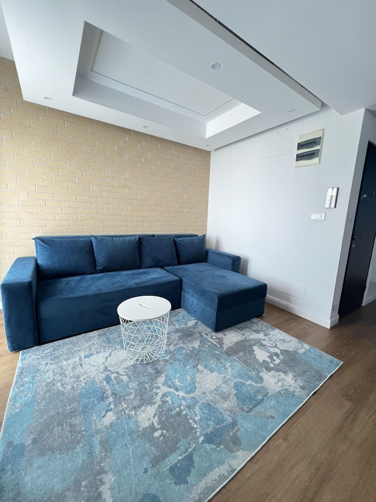 

Catania - Otopeni - Upground Residence Apartments