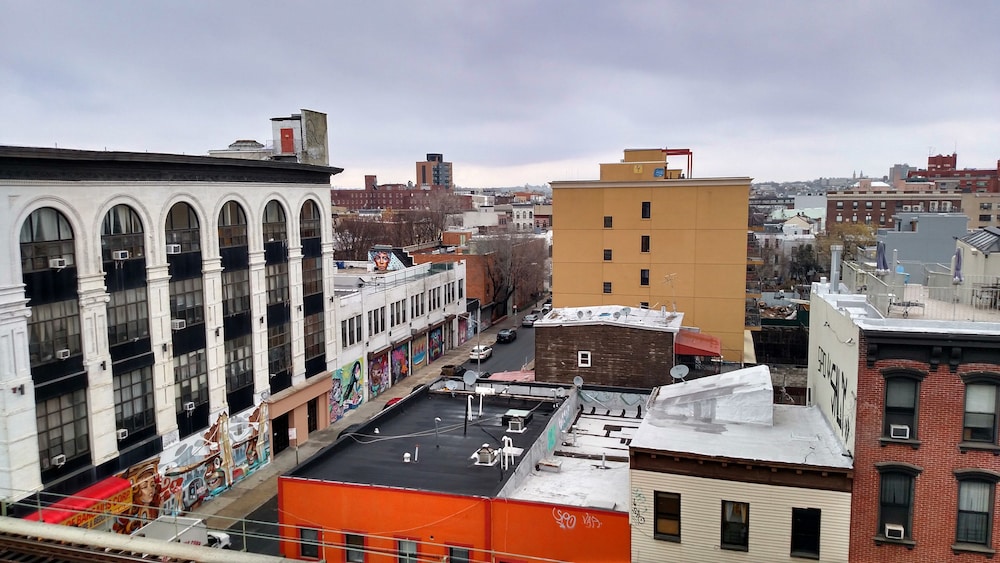 

Napoli - Brooklyn (NY) - Hotel 1080