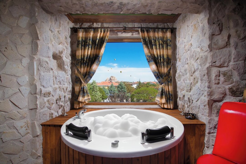 

Milano - Cappadocia - Fiesta Stone House