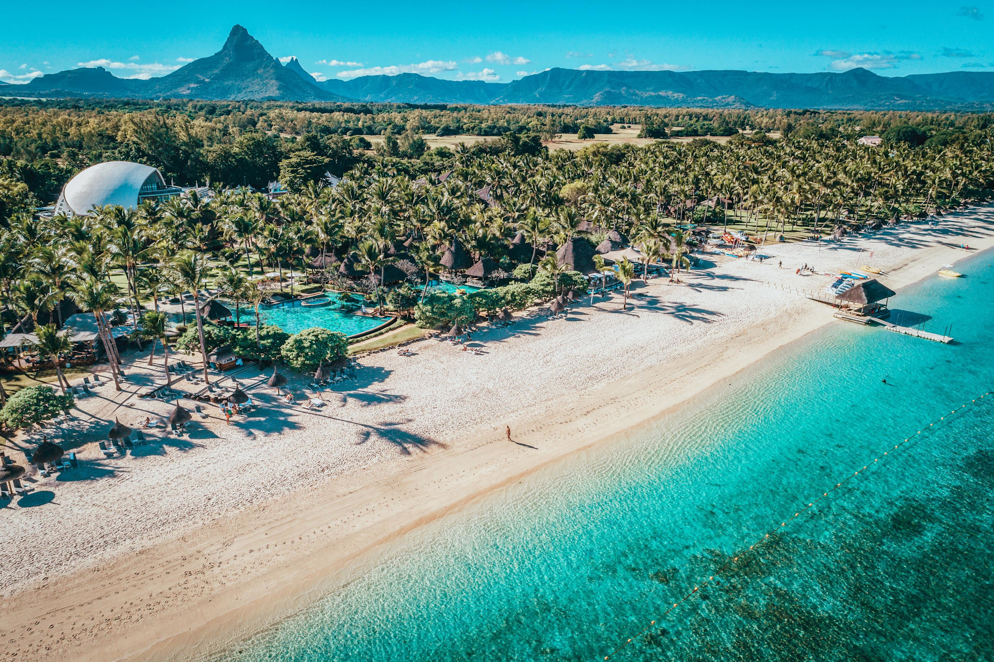 

Bari - Flic-en-Flac - La Pirogue