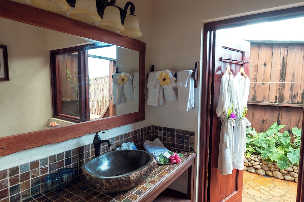 

Roma - Soufriere - Ti Kaye Resort & Spa - Adults Only