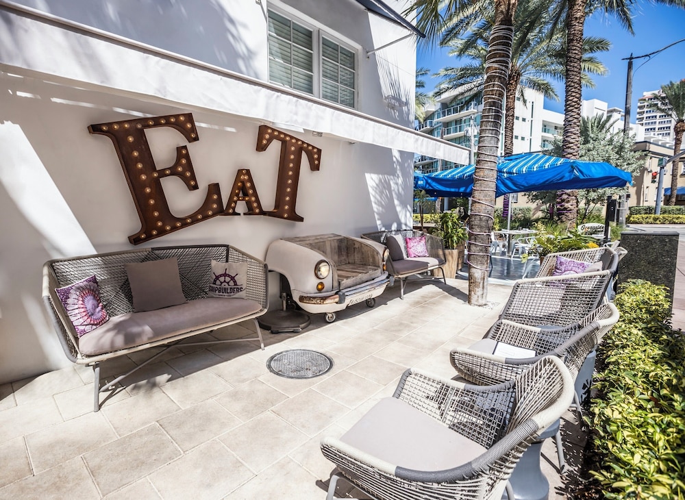 

Catania - Miami (FL) - Oceanside Hotel and Suites