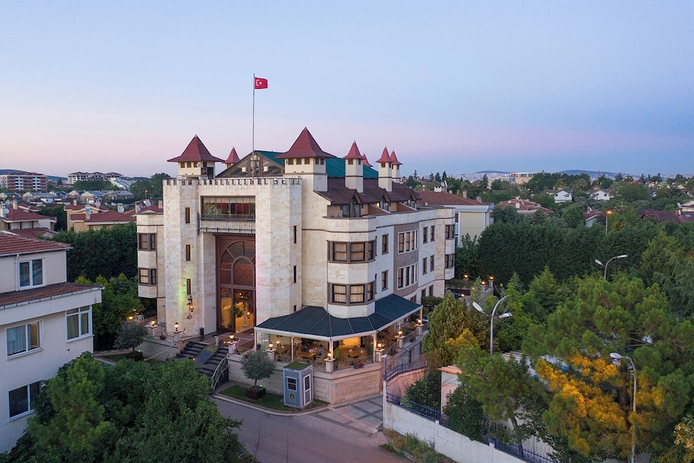 

Roma - Tuzla - Chatto Hotel