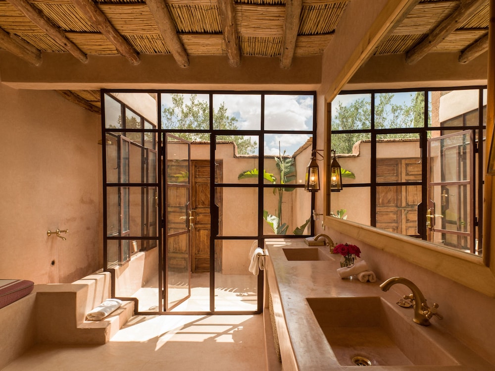 

Roma - Sidi Abdallah Ghiat - CASA ABRACADABRA