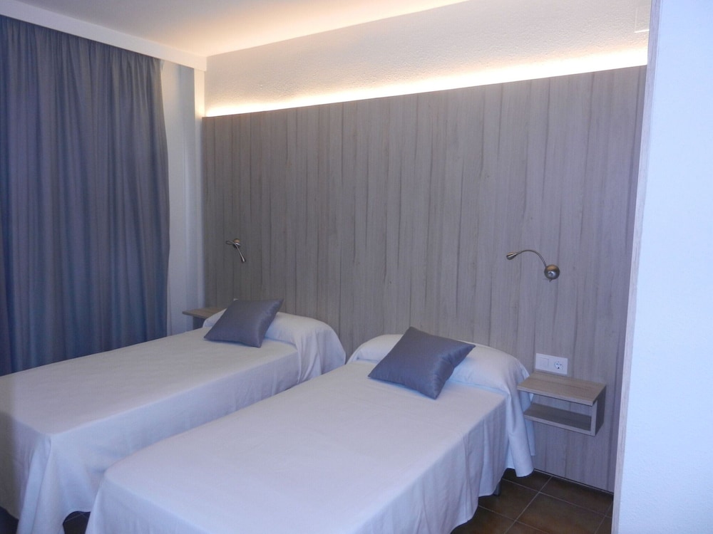 

Napoli - Lloret de Mar - Aparthotel Tossa Park