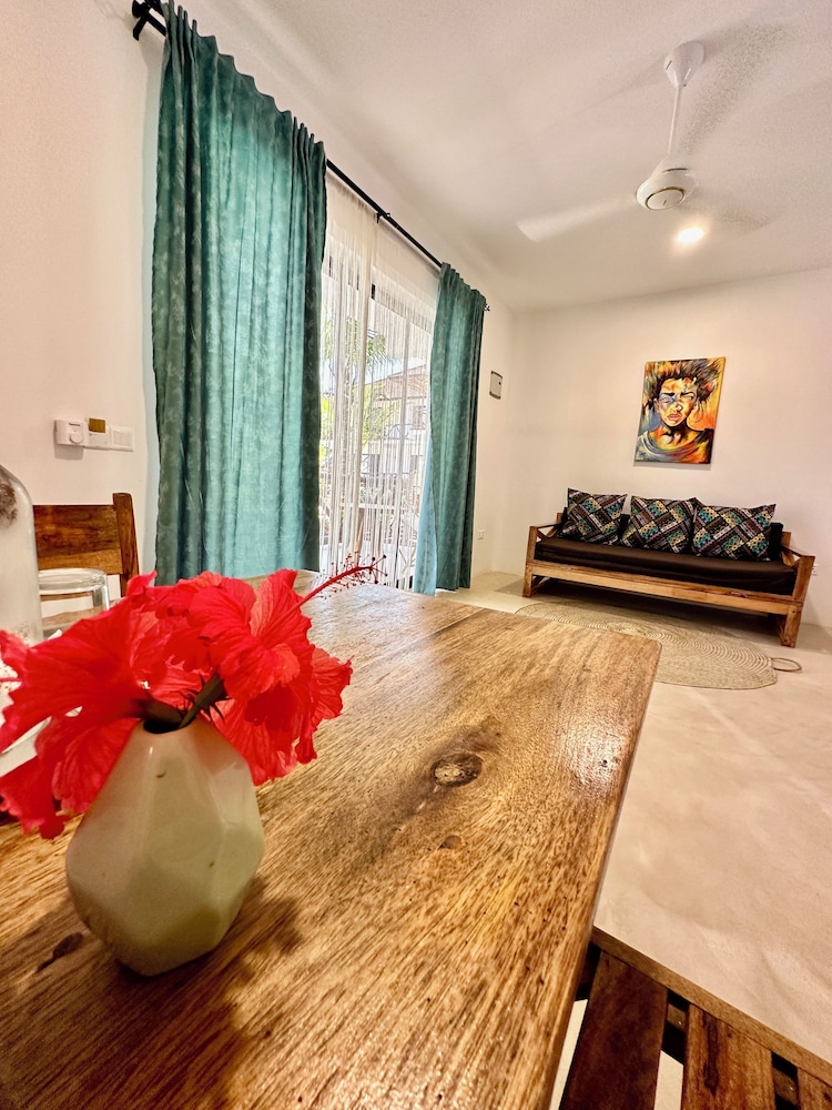 

Bologna - Dongwe - Sand Beach Boutique Hotel