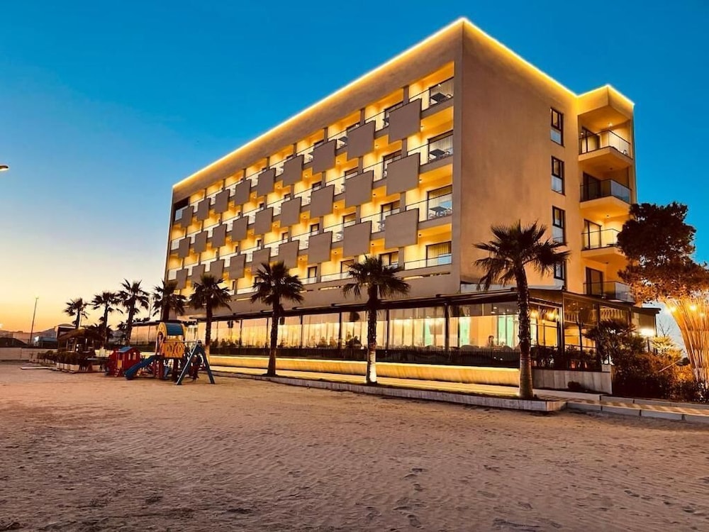 

Napoli - Costa albanese - Amara Hotel & SPA