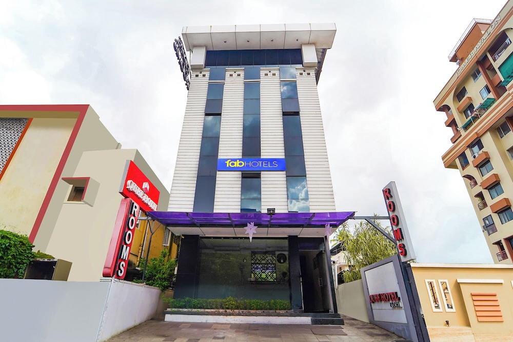 

Milano - Kochi-Cochin - Fabhotel Qube