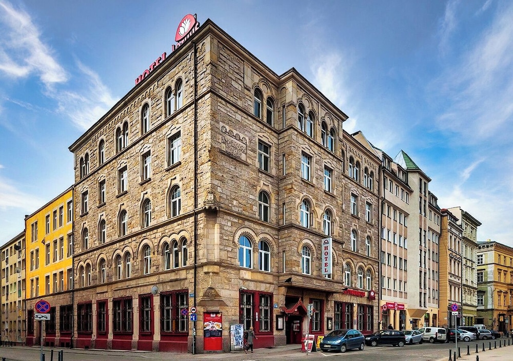 

Milano - Wroclaw - Hotel Lothus