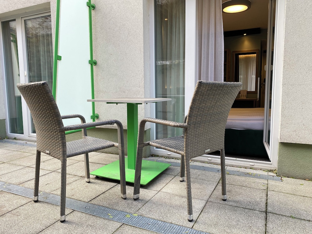 

Olbia - Vienna - Smart Hotel Schönbrunn with free parking