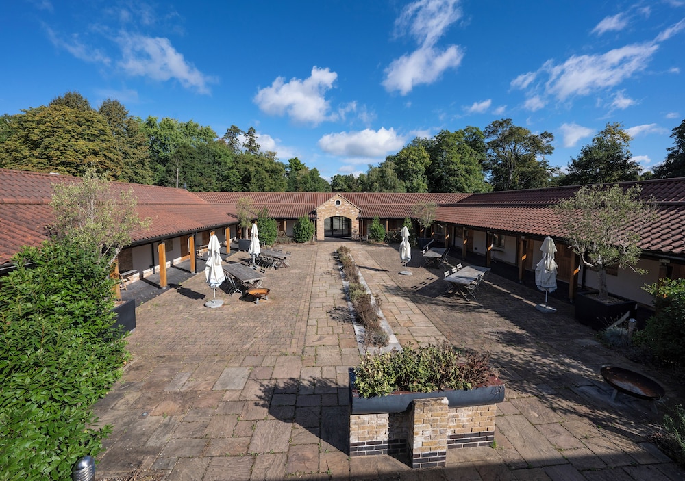 

Milano - Enfield - Ridings at Theobalds Park
