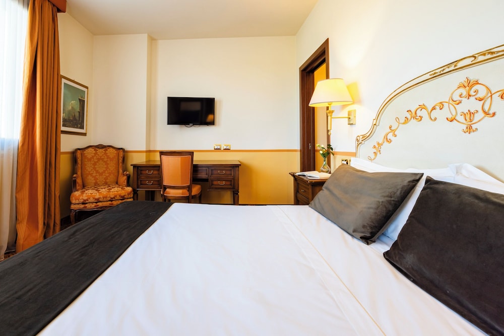 

Palermo - Arezzo - Hotel Il Gentiluomo