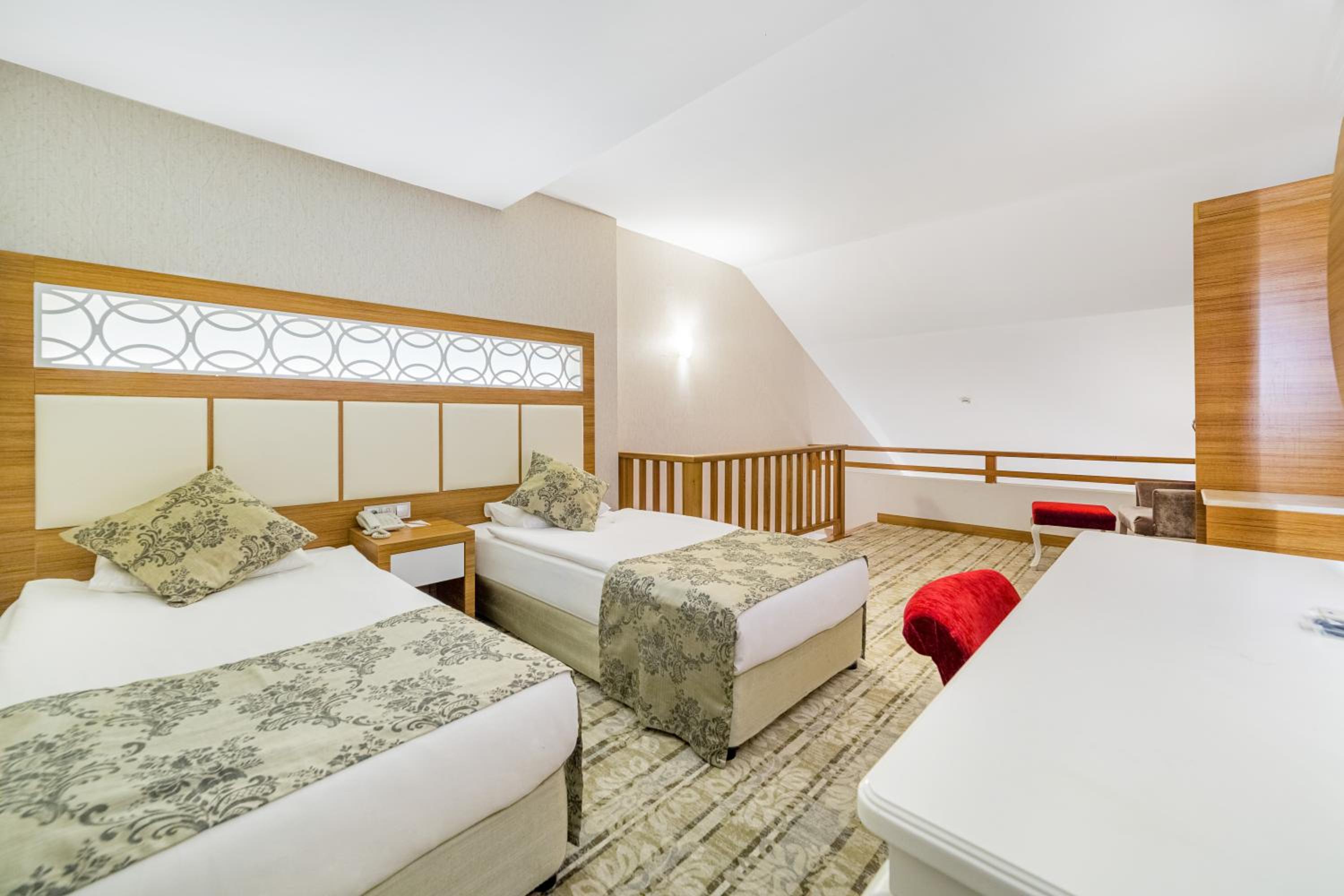 

Bologna - Okurcalar - JUSTINIANO THEODORA RESORT