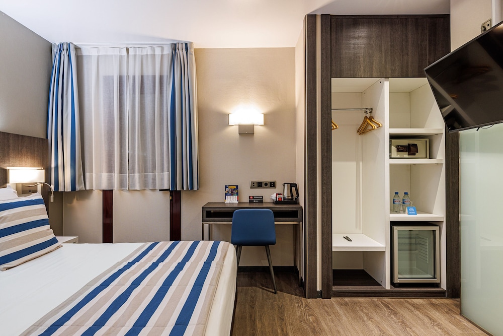 

Roma - Sant Cugat del Vallès - Hotel Ronda Lesseps