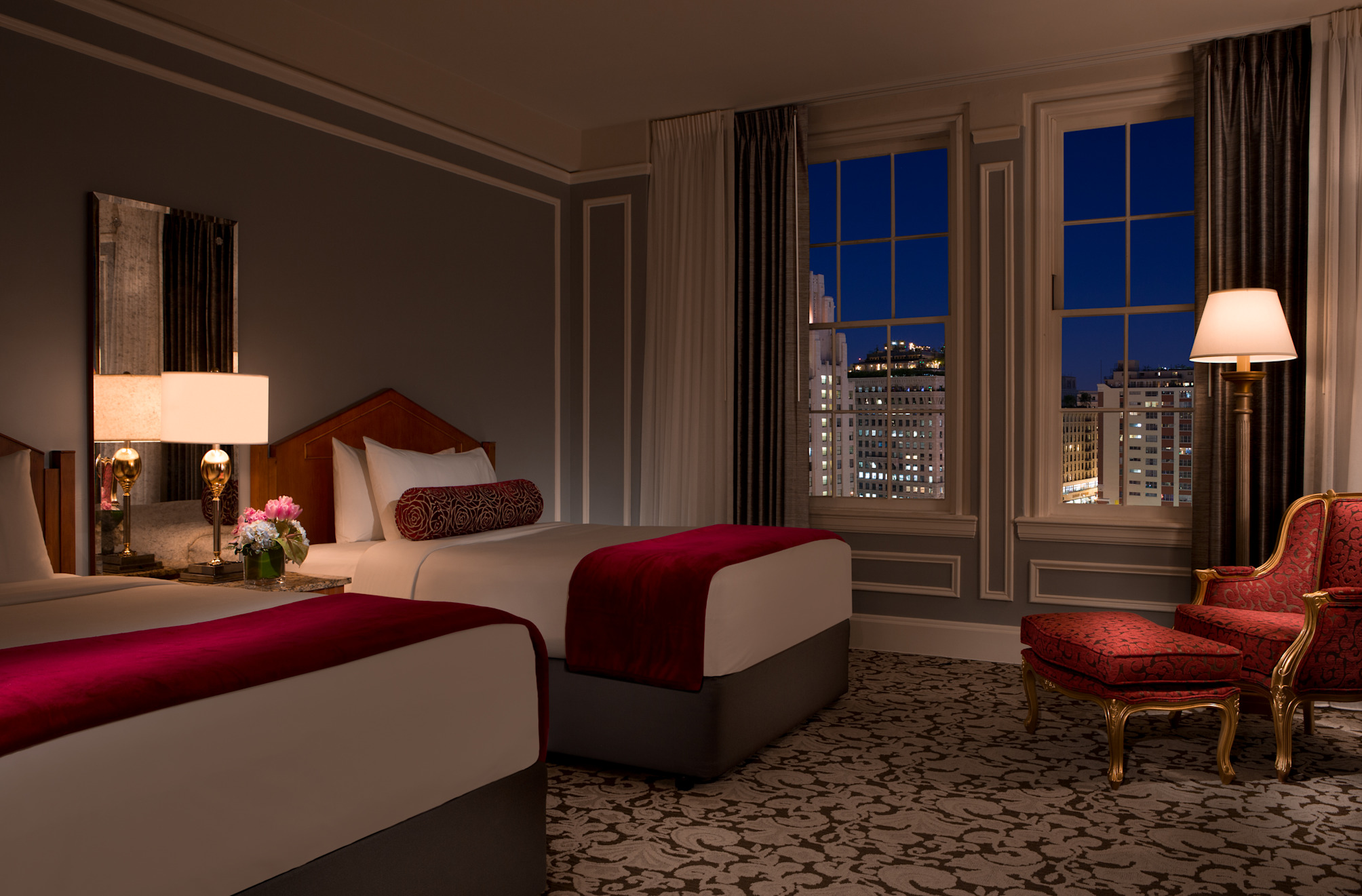 Suite, acceso al salón