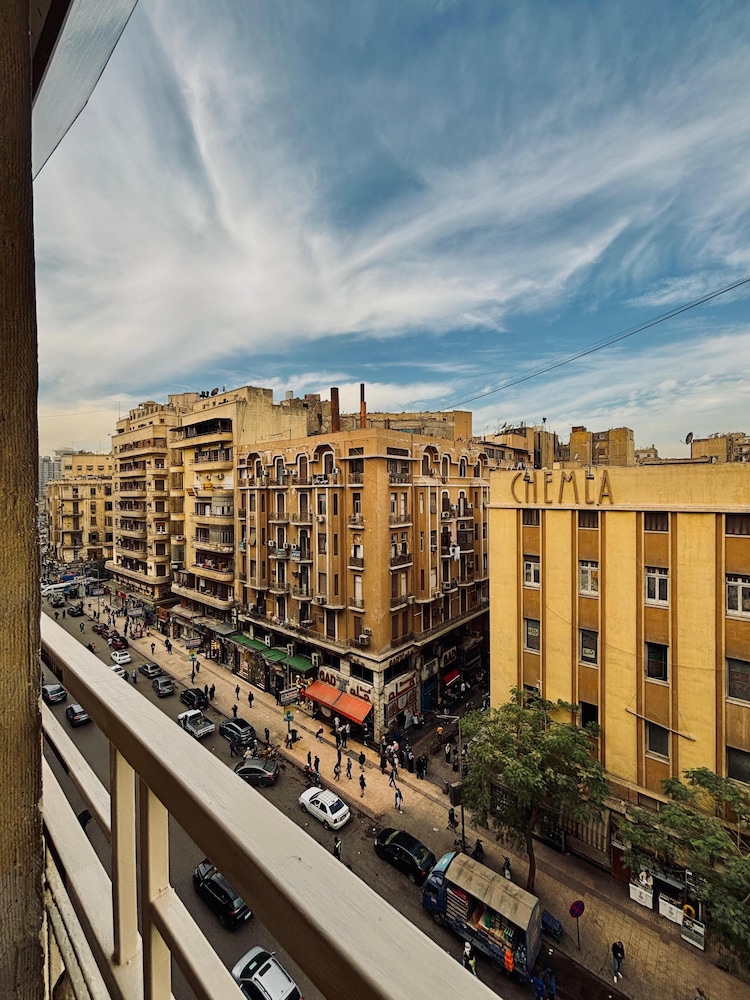 

Milano - Il Cairo - Calma Hotel
