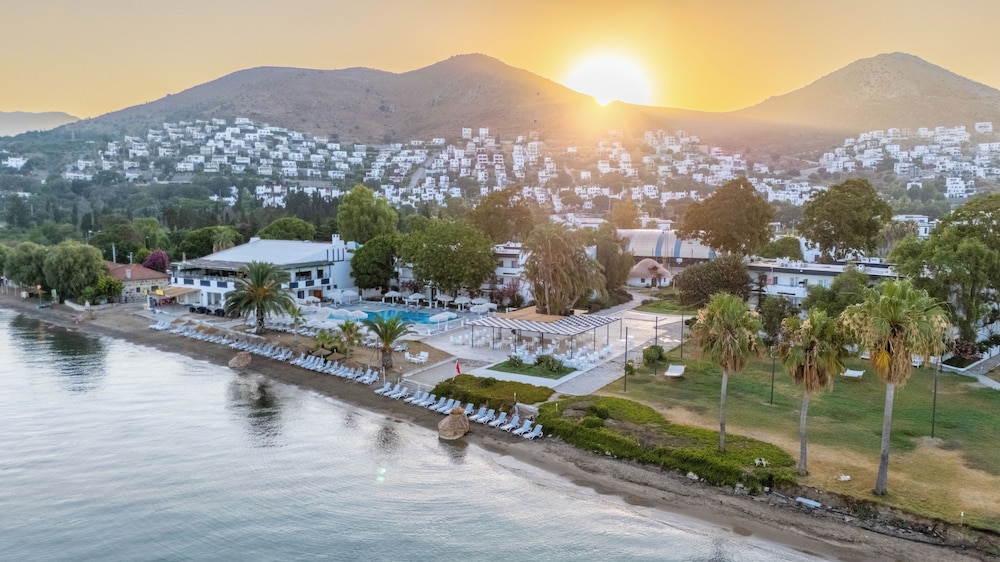 

Venezia - Turgutreis - Ladonia Hotels Luna Beach Resort