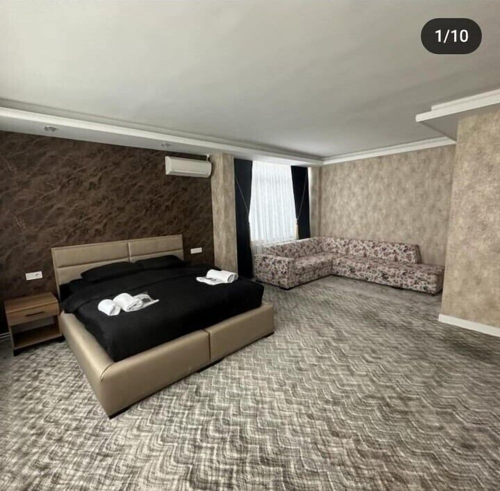 

Milano - Ankara - ÇANKAYA SUIT HOTEL
