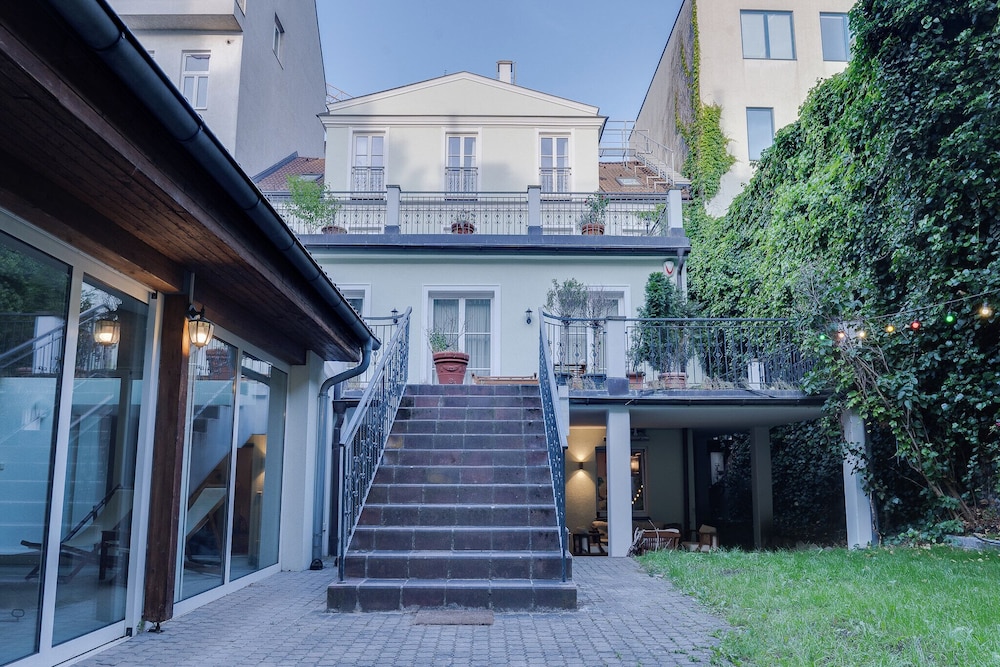 

Trieste - Vienna - Atik Hotel Vienna