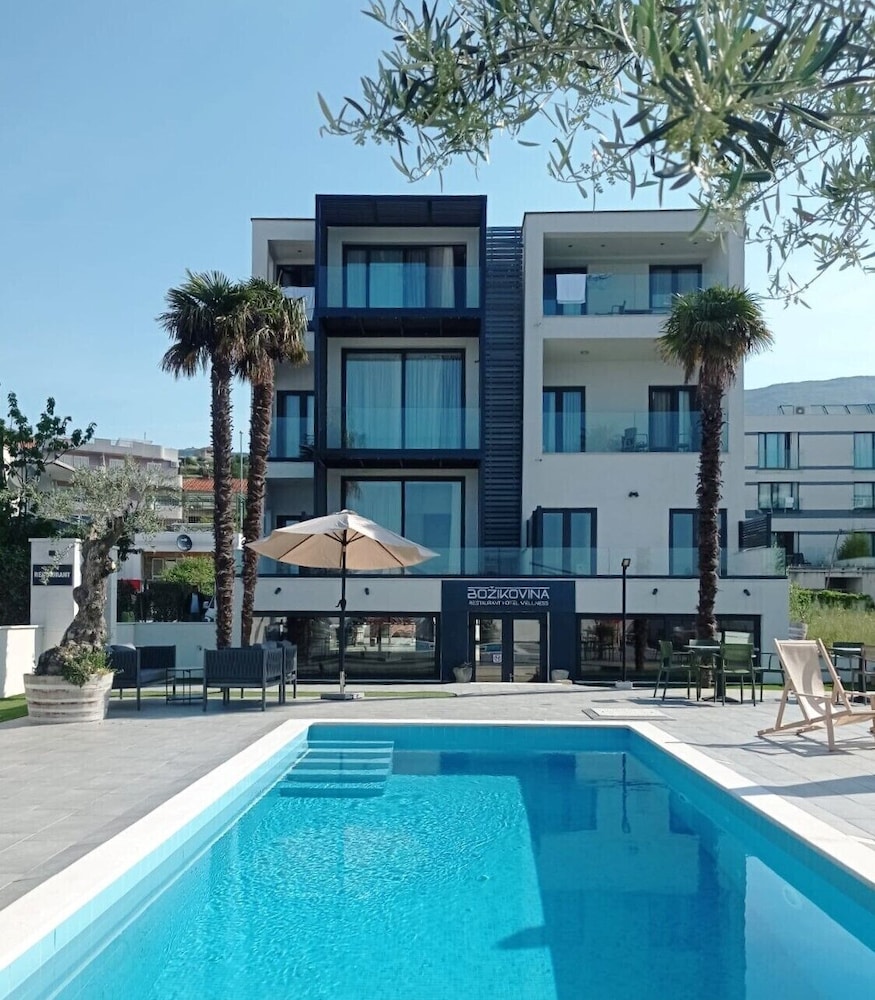 

Roma - Podstrana - Beach Hotel Božikovina