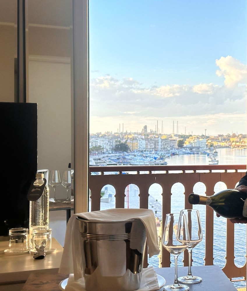 

Cagliari - Taranto - Hotel Europa
