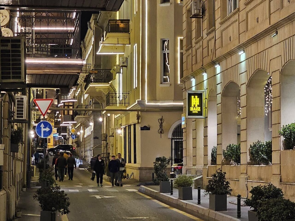 

Milano - Baku - Hazz Boutique Hotel