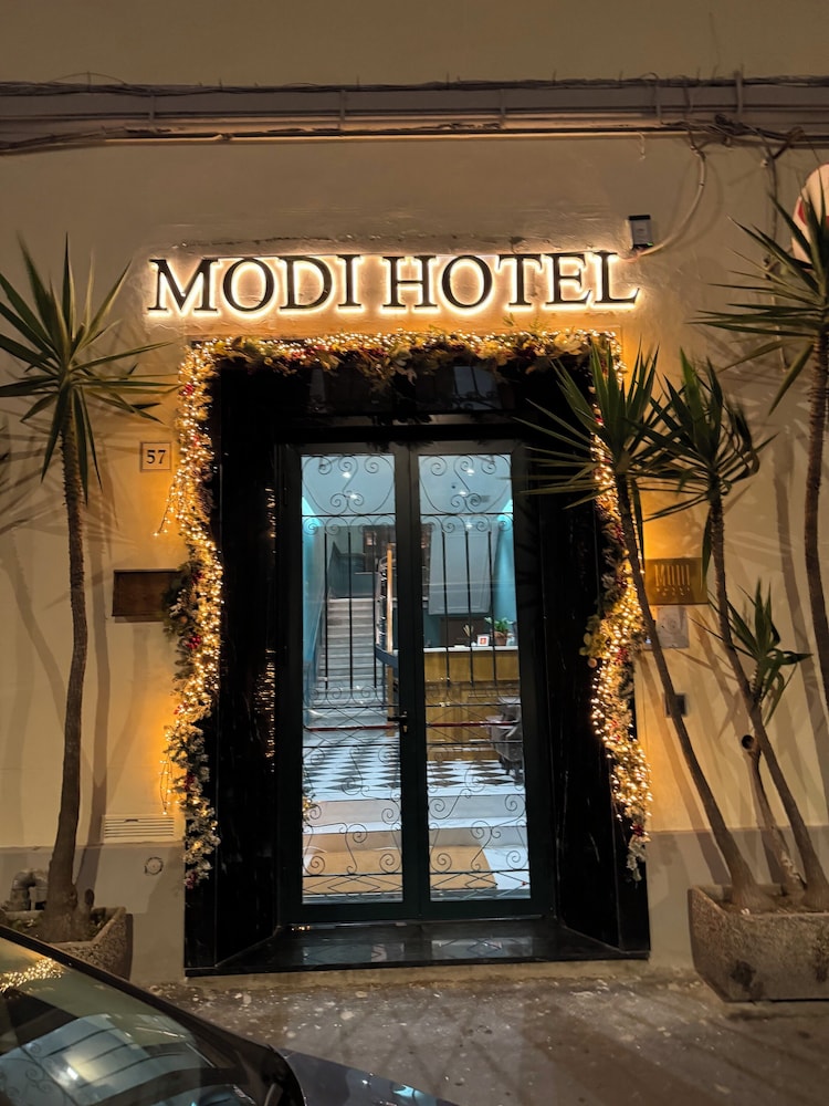 

Catania - Livorno - Modi Hotel
