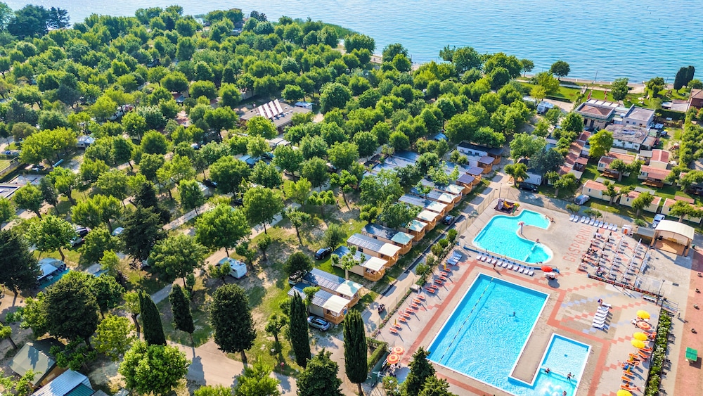 

Milano - Peschiera del Garda - Baia Holiday Gasparina
