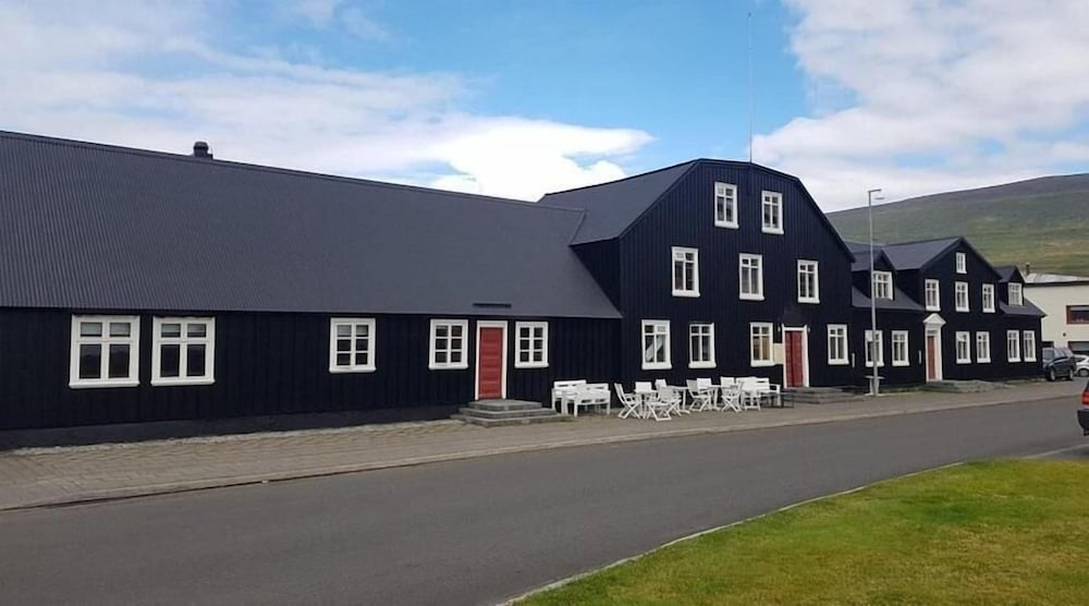 

Milano - Akureyri - Bryggjan Boutique Hotel