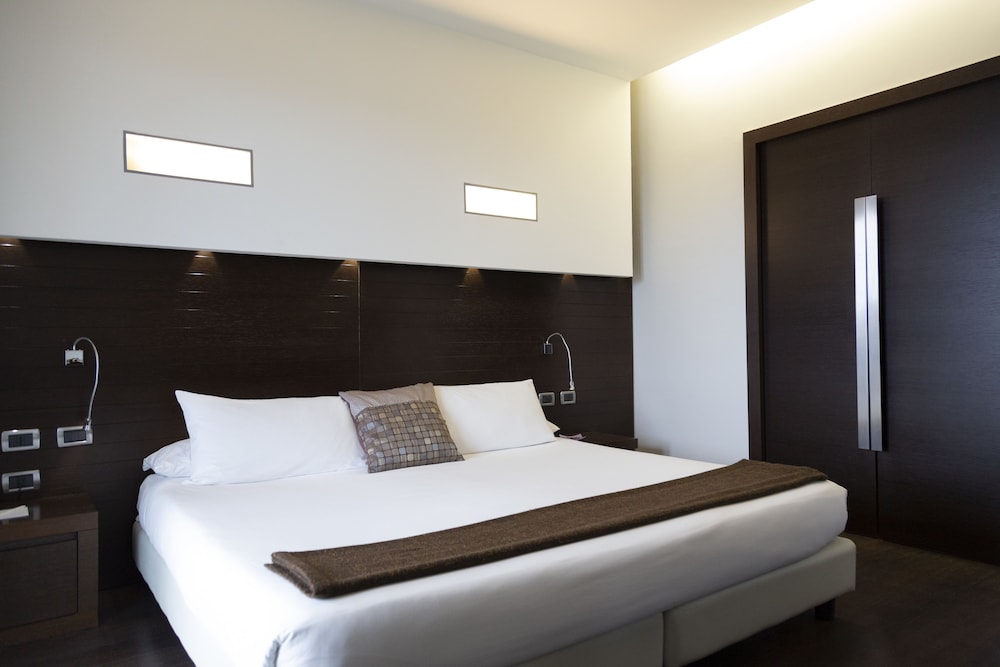 

Milano - Pomezia - Hotel Selene Pomezia