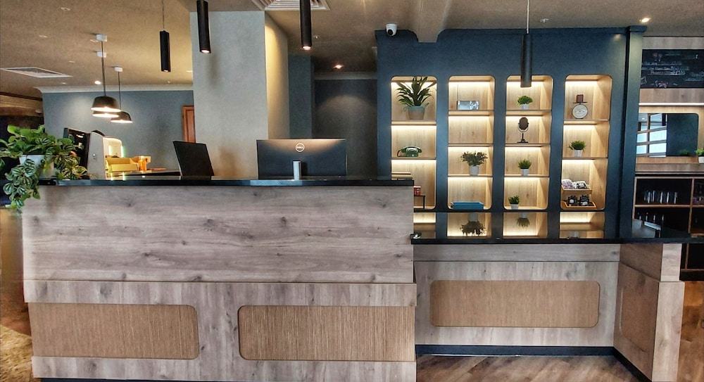 

Torino - Londra, Aeroporto di London Heathrow - Holiday Inn London - Heathrow T5