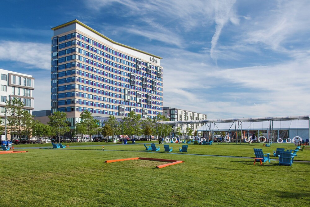 

Milano - Chelsea (MA) - Aloft Boston Seaport District