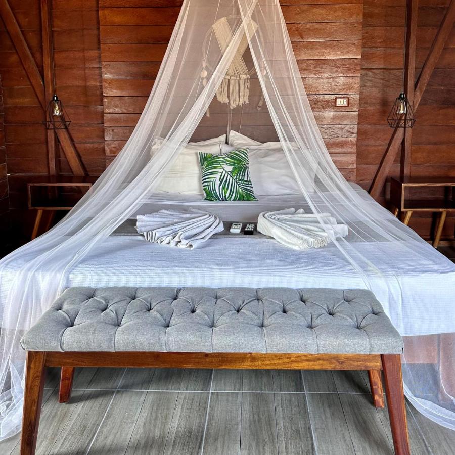 

Bari - Isla Holbox - COCONUT BY OOL HOTELS