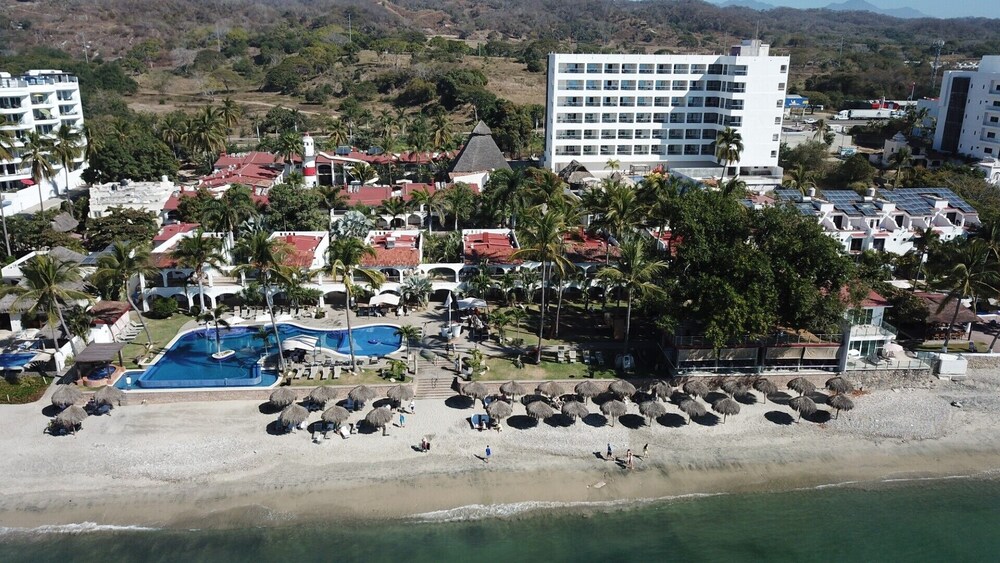 

Napoli - Cruz de Huanacaxtle - LOS PICOS HOTEL & SUITES