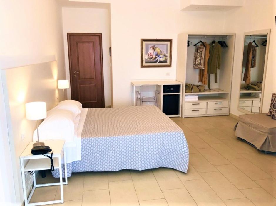 

Catania - Formia - Hotel Villa Eleonora