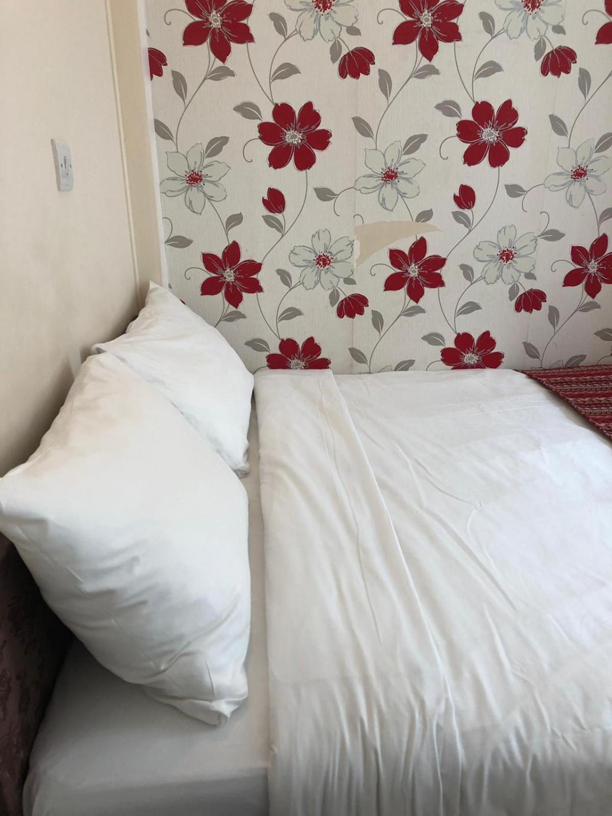 

Roma - Dagenham - Barking Hotel