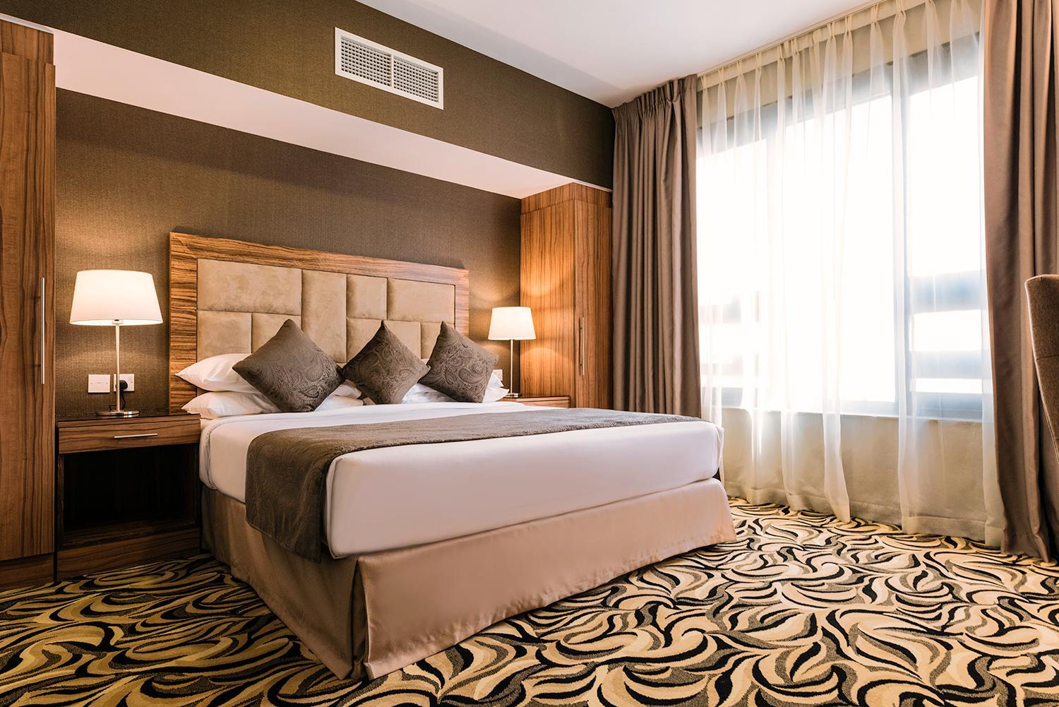 

Milano - Ajman - Emirates Plaza Hotel