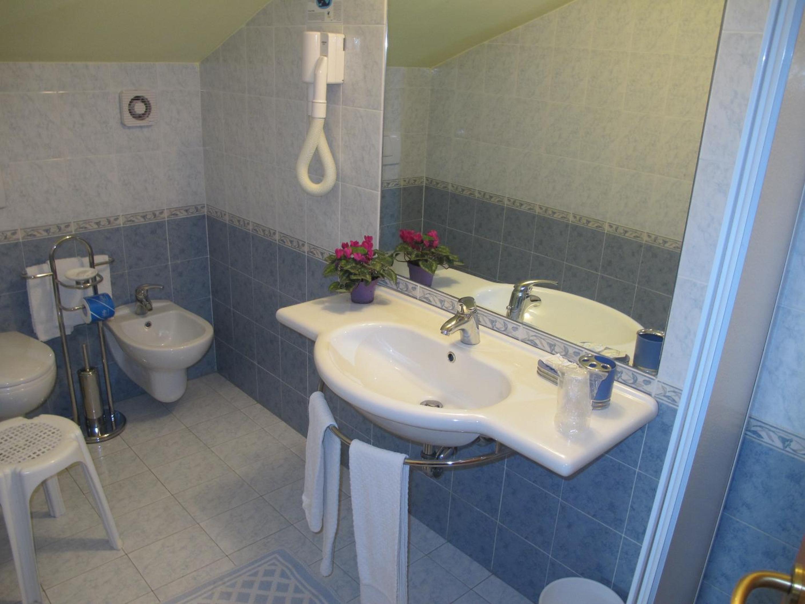 

Milano - Bellaria Igea Marina - Hotel Basilea
