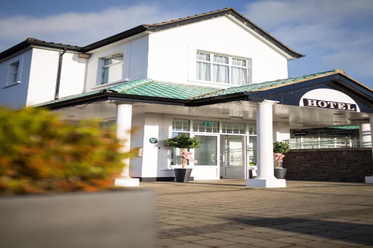 

Milano - Belfast - Ivanhoe Inn and Hotel