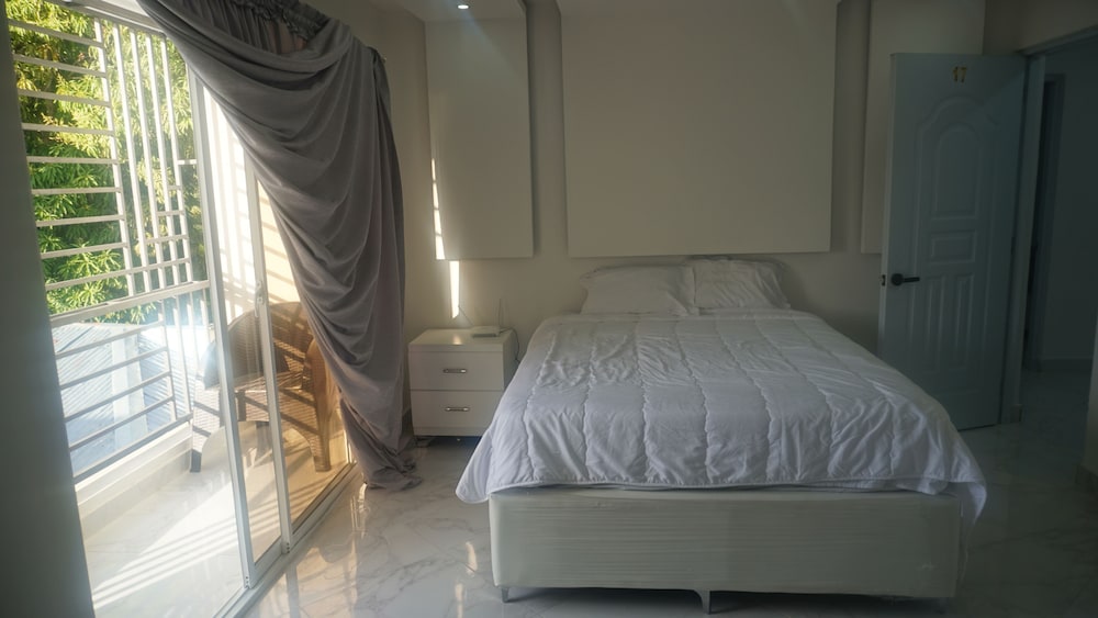 

Roma - Sosua - Aparta Hotel Ana Julia