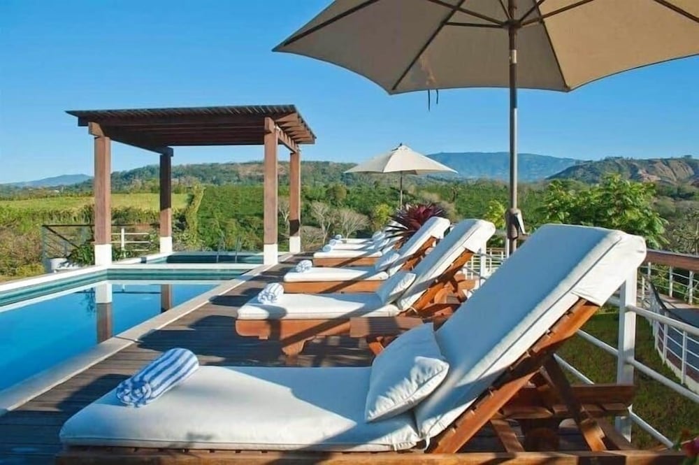 

Milano - Grecia - Asclepios Wellness & Healing Retreat