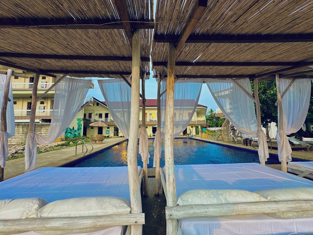 

Roma - Panglao - On Board Lifestyle Panglao Resort