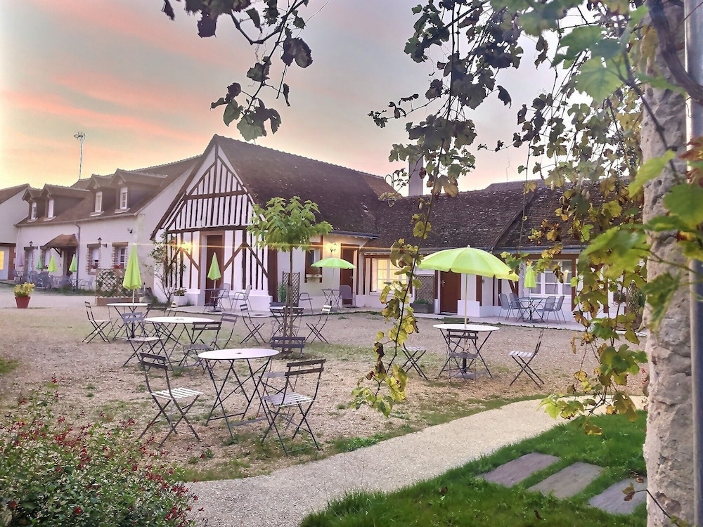 

Milano - Huisseau-sur-Cosson - Logis Hôtel du Cygne
