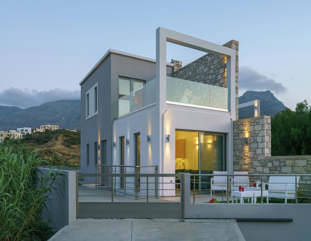 

Milano - Agios Vasileios - Beachfront Villa With sea Views
