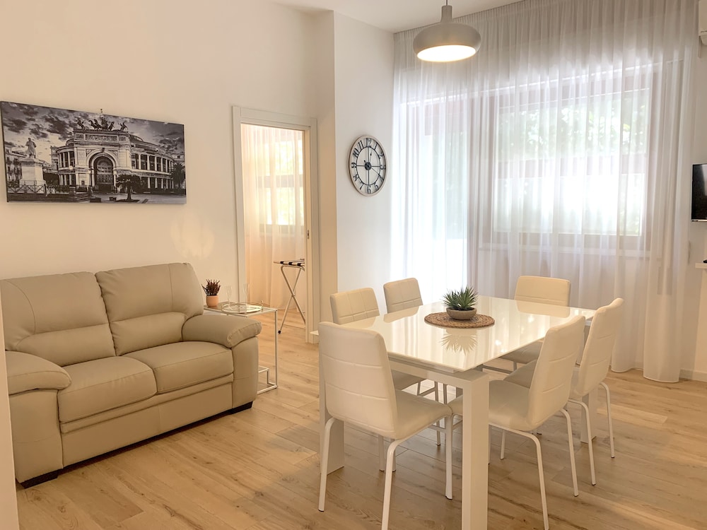 

Ancona - Mondello - Residence D'azeglio