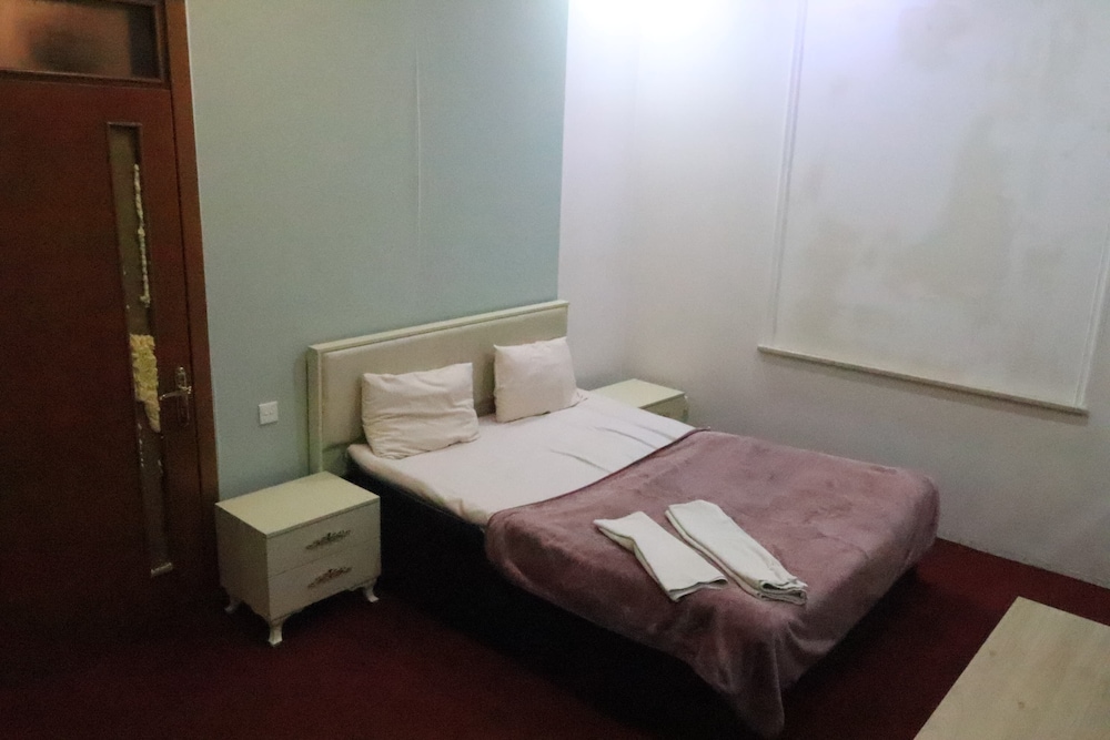 

Milano - Baku - Ekm Hotel