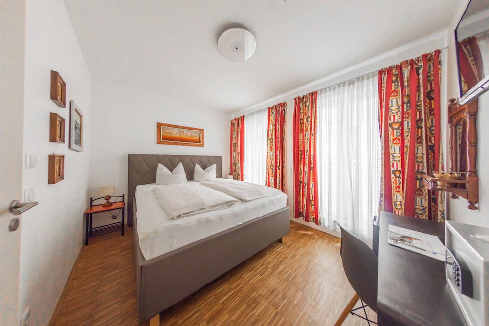

Roma - Landshut - Hotel Freischütz